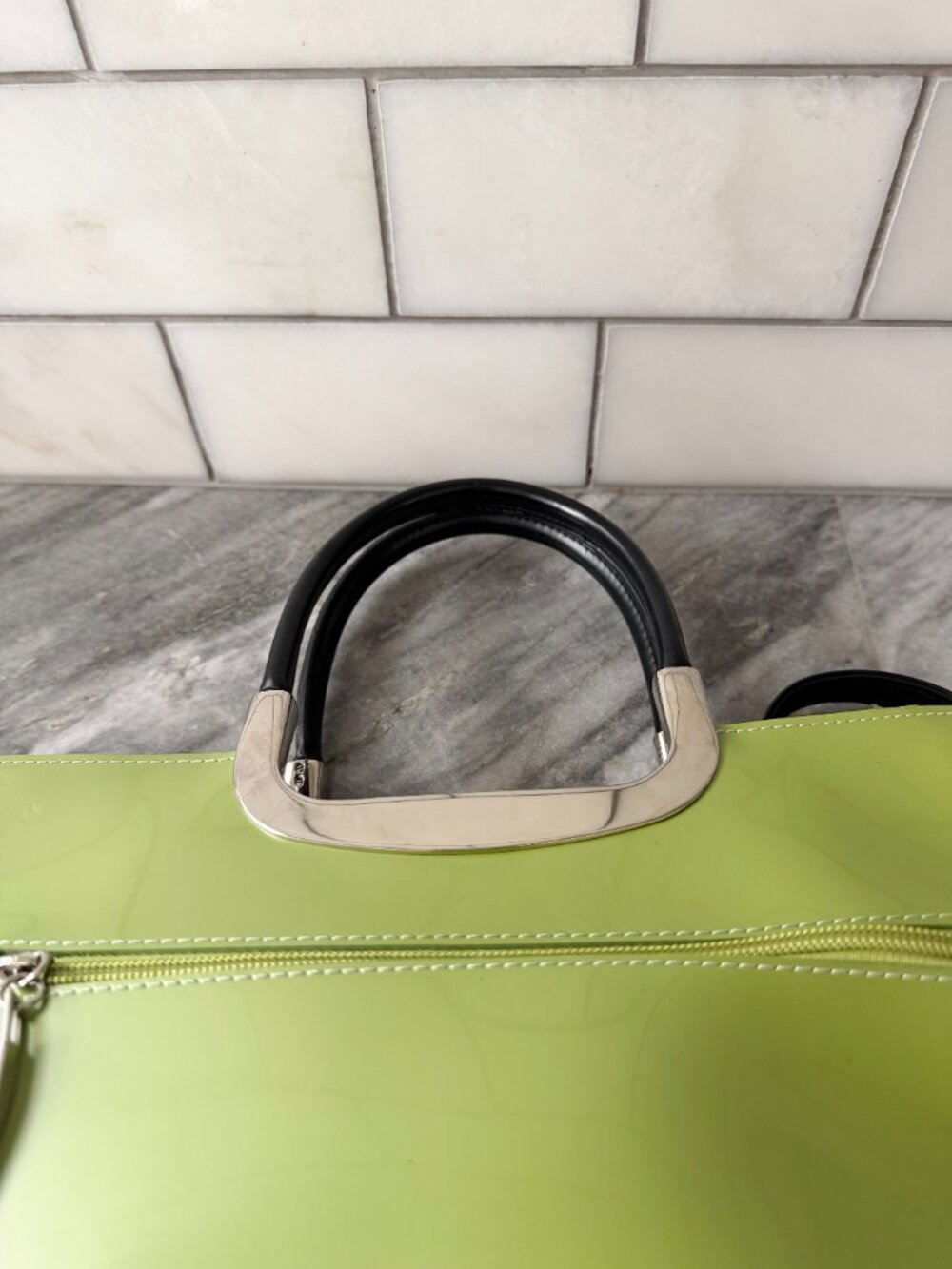 Beijo Vintage Y2K Lime Green/Black Patent Satchel Crossbody Bag Metal Handle - Picture 5 of 13